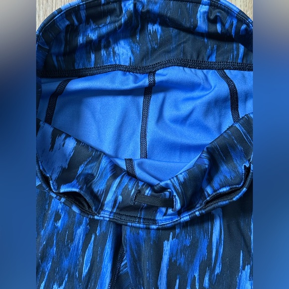 Lululemon Pace Rival‎ Crop Leggings Women’s Size 4 Blue Black Mesh Pockets - Picture 5 of 12